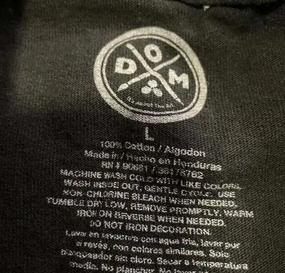 DOM Wolf Graphic T-Shirt Nature Wildlife Moon Scene Black Large - Picture 4 of 4